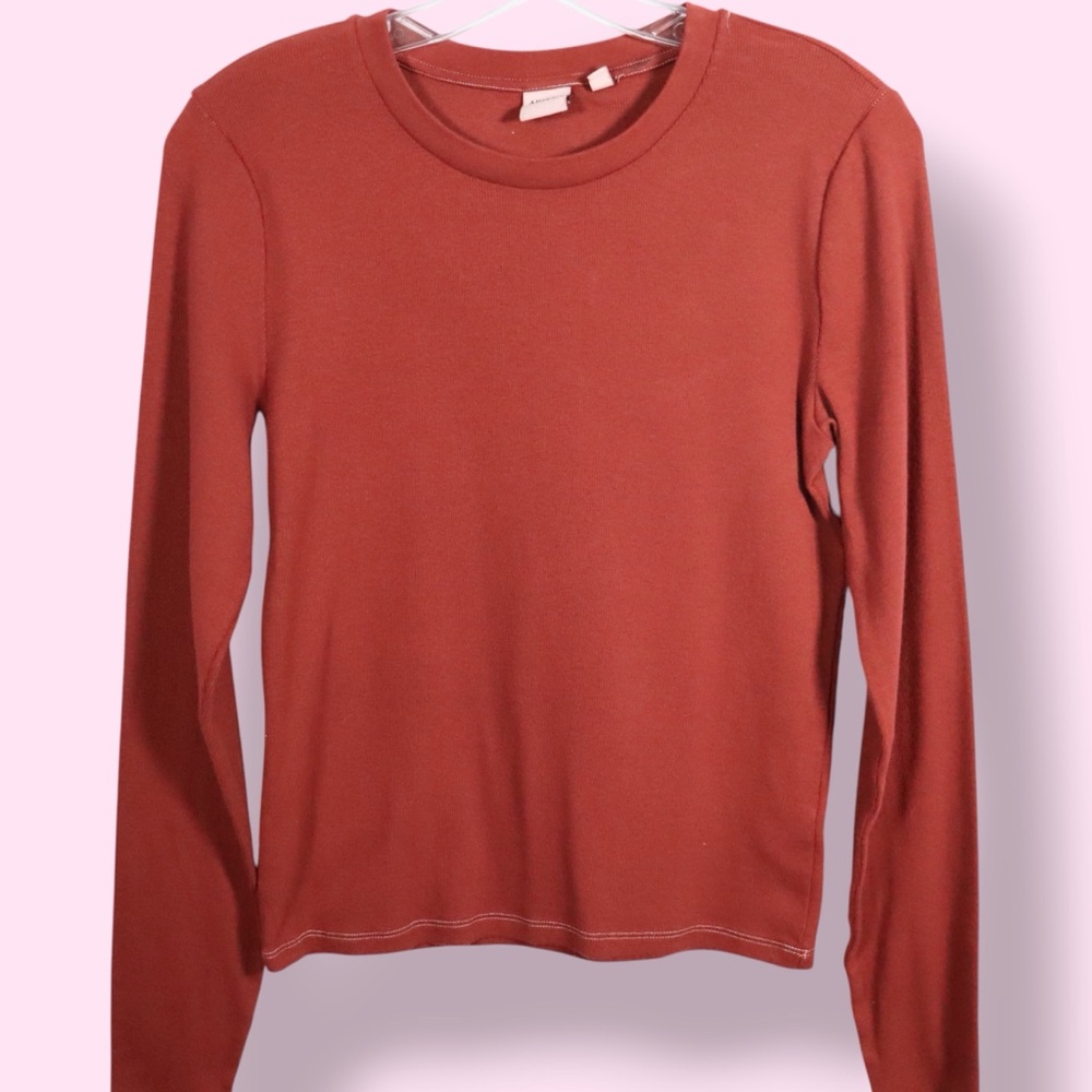 Aritzia HomeStretch Long Sleeve Top Fitted Red Crew Neck Size L